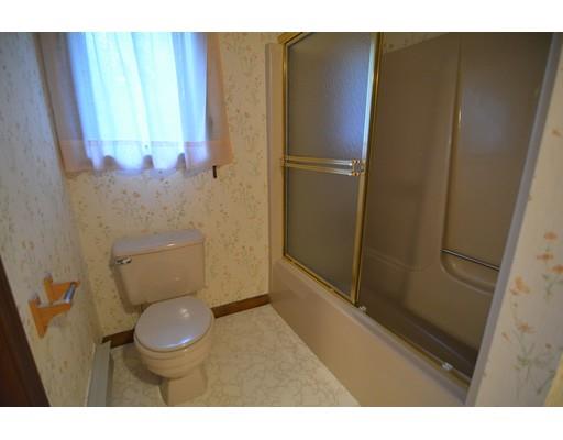 74 Bray St, Chicopee, MA 01020 photo 9