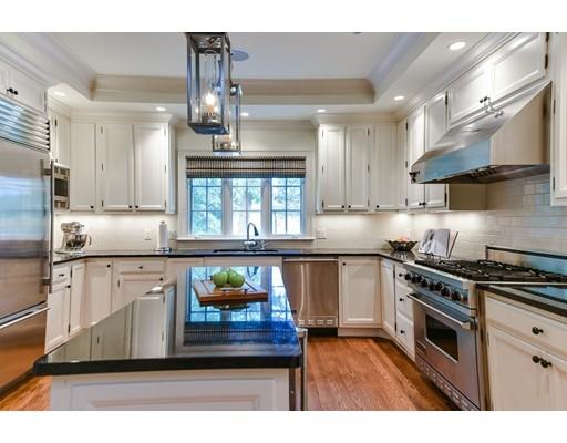 8 Thackeray Rd, Wellesley, MA 02481 photo 4