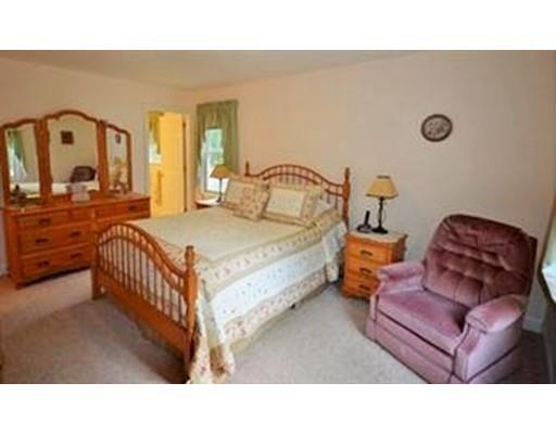 552 Ryan Rd, Northampton, MA 01062 photo 11