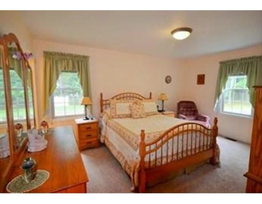 552 Ryan Rd, Northampton, MA 01062 photo 10