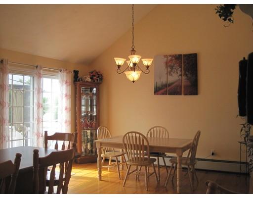 111 Emerald Dr, Lynn, MA 01904 photo 12