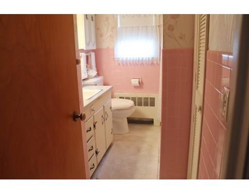 1349 Parker St, Springfield, MA 01129 photo 9