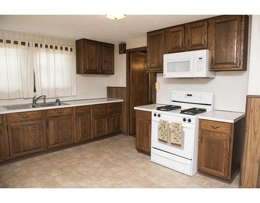 159 Shefford St, Springfield, MA 01107 photo 6