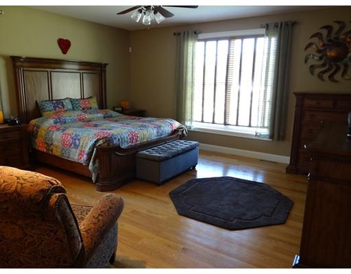 117 Caddyshack Dr, Chicopee, MA 01020 photo 12