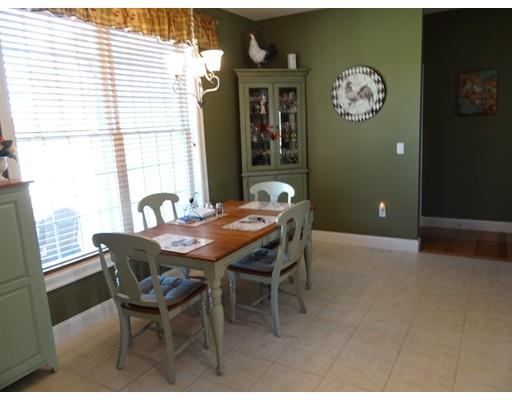 117 Caddyshack Dr, Chicopee, MA 01020 photo 9