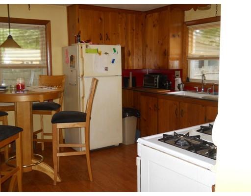 102 Parkerview St, Springfield, MA 01129 photo 6