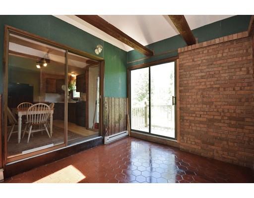 6 Penncastle St, Springfield, MA 01129 photo 4