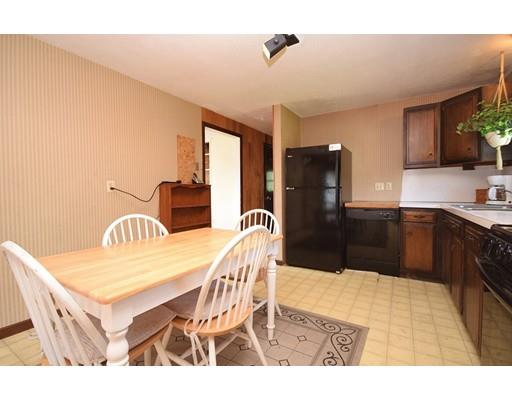 6 Penncastle St, Springfield, MA 01129 photo 11