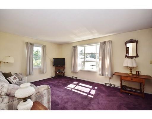 6 Penncastle St, Springfield, MA 01129 photo 5