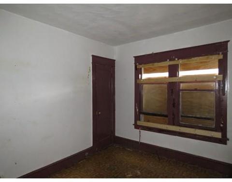 735 Union St, Springfield, MA 01109 photo 5