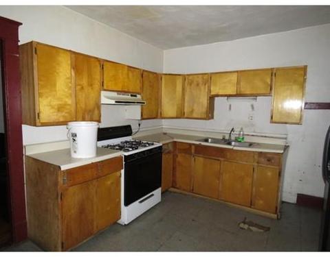 735 Union St, Springfield, MA 01109 photo 6