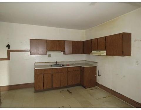 735 Union St, Springfield, MA 01109 photo 14