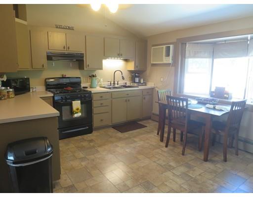 233 Corcoran Blvd, Springfield, MA 01118 photo 5