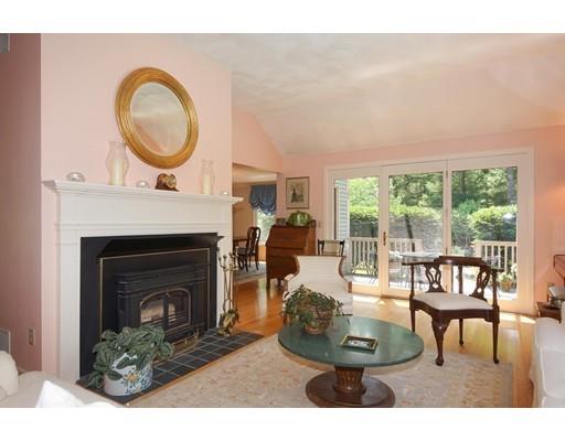 7 Centre St, Dover, MA 02030 photo 9