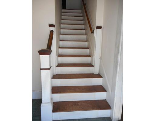 45 Wallis St, Beverly, MA 01915 photo 13