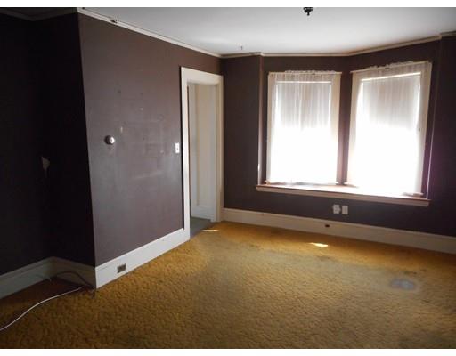 45 Wallis St, Beverly, MA 01915 photo 7
