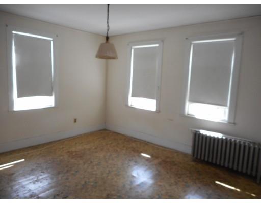 45 Wallis St, Beverly, MA 01915 photo 11
