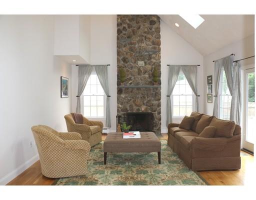 13 Utica Rd, Needham, MA 02494 photo 4