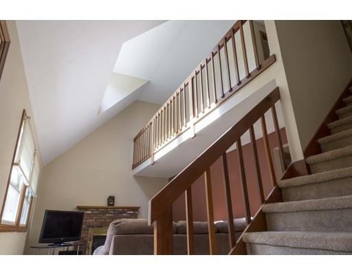 6 Hazeltine Rd, Upton, MA 01568 photo 10