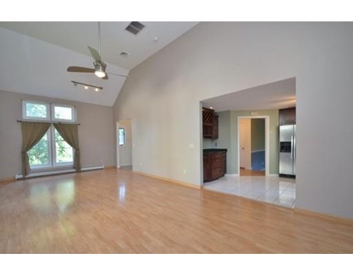 32 Sandra Dr, Worcester, MA 01604 photo 5