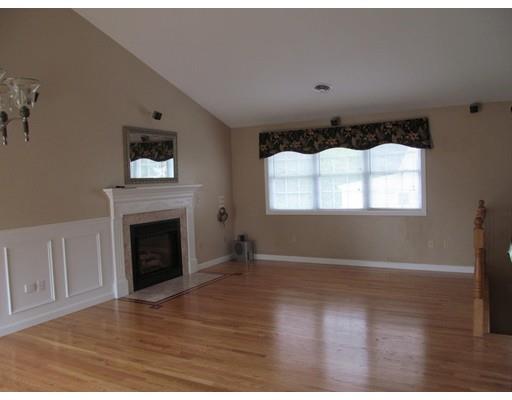 36 Aroostook St, Worcester, MA 01606 photo 4