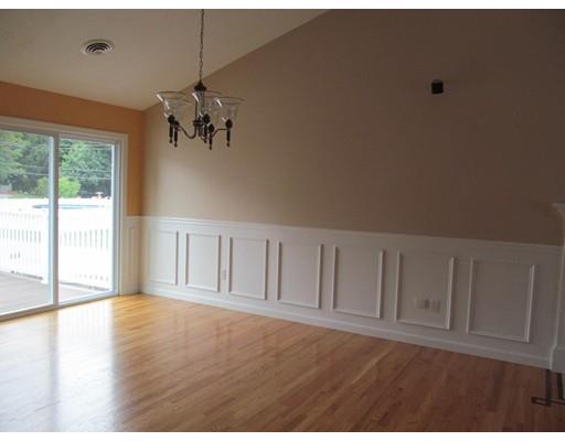 36 Aroostook St, Worcester, MA 01606 photo 7
