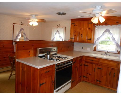 38 Doyle Ave, Springfield, MA 01104 photo 9