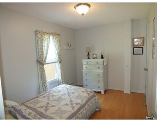 41 Margaret St, Springfield, MA 01105 photo 13