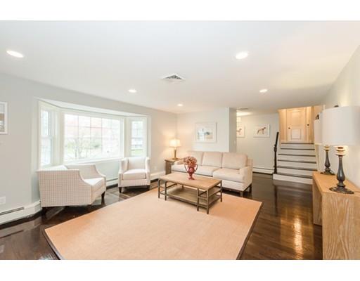 16 Mayflower Rd, Winchester, MA 01890 photo 4