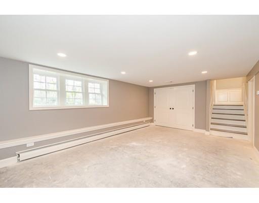 16 Mayflower Rd, Winchester, MA 01890 photo 17