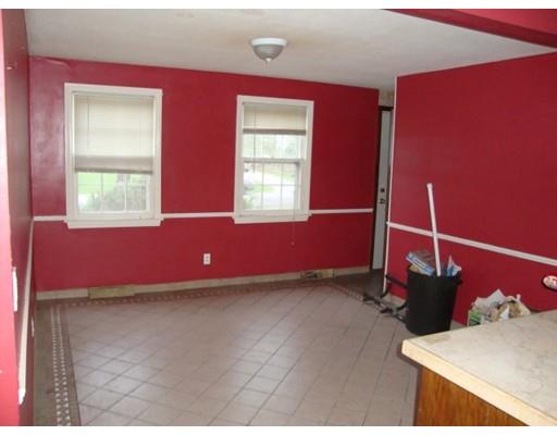 4 Memory Ln, Wilbraham, MA 01095 photo 9