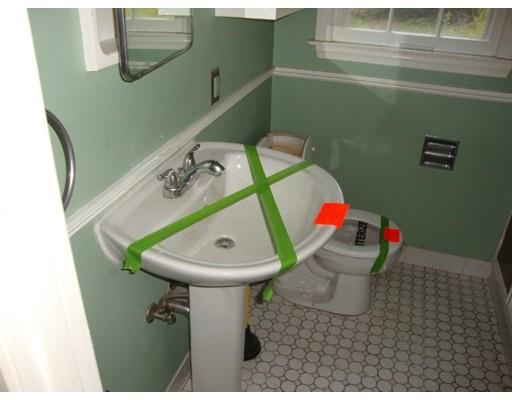 4 Memory Ln, Wilbraham, MA 01095 photo 10