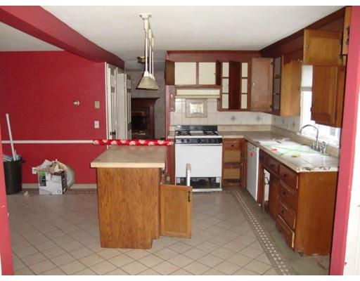 4 Memory Ln, Wilbraham, MA 01095 photo 8