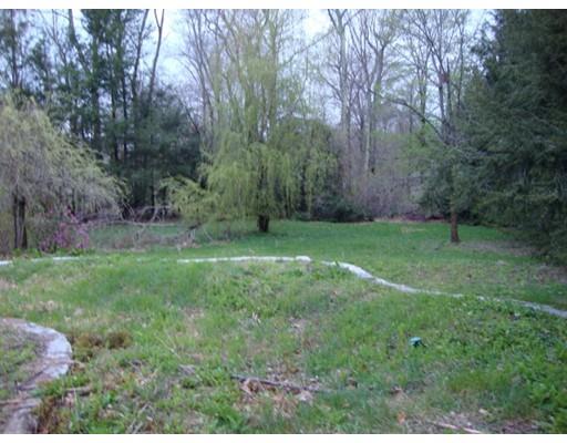 4 Memory Ln, Wilbraham, MA 01095 photo 3