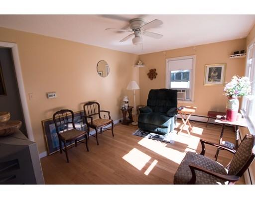 45 Chickering Rd, Lawrence, MA 01843 photo 10