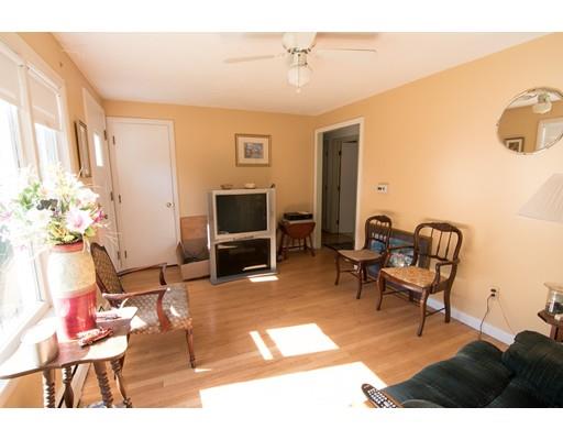45 Chickering Rd, Lawrence, MA 01843 photo 11
