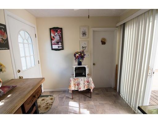45 Chickering Rd, Lawrence, MA 01843 photo 6