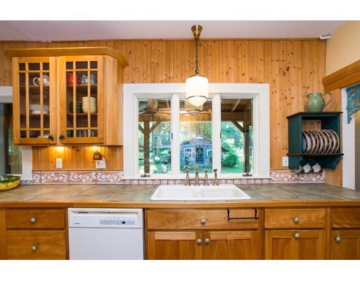 180 South St, Upton, MA 01568 photo 4