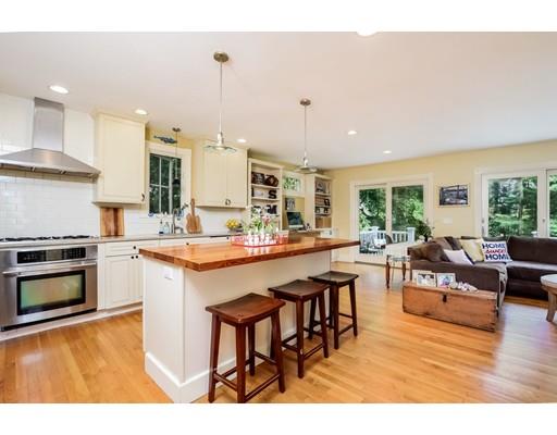 71 Jersey St, Marblehead, MA 01945 photo 11