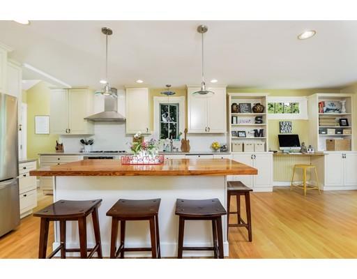 71 Jersey St, Marblehead, MA 01945 photo 12