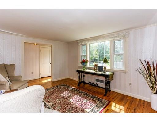17 Macarthur Rd, Beverly, MA 01915 photo 3
