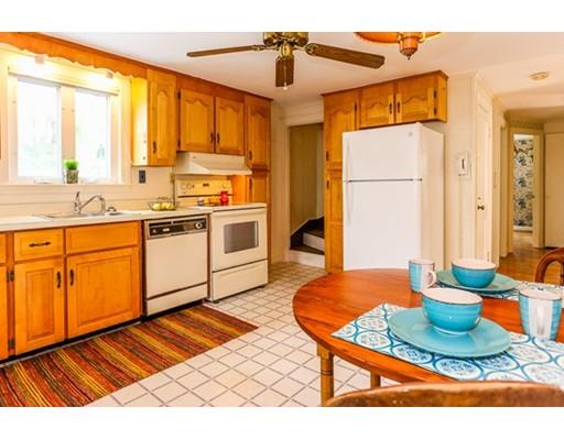 17 Macarthur Rd, Beverly, MA 01915 photo 4