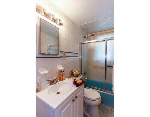 17 Macarthur Rd, Beverly, MA 01915 photo 8