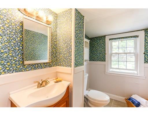 17 Macarthur Rd, Beverly, MA 01915 photo 6