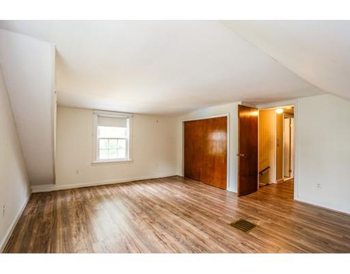 17 Macarthur Rd, Beverly, MA 01915 photo 10