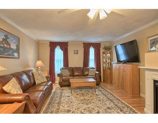 53 Charant Rd, Lowell, MA 01854 photo 3