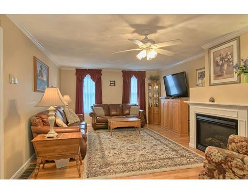 53 Charant Rd, Lowell, MA 01854 photo 4