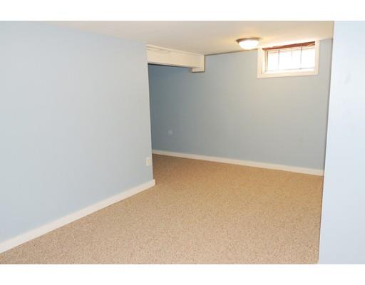 55 Linnell St, Springfield, MA 01104 photo 22
