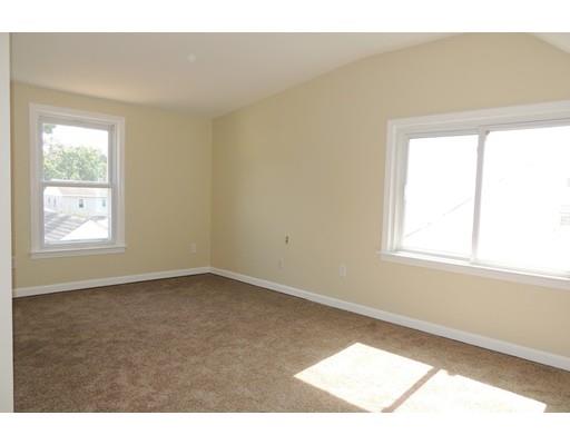 55 Linnell St, Springfield, MA 01104 photo 15