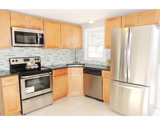 55 Linnell St, Springfield, MA 01104 photo 6
